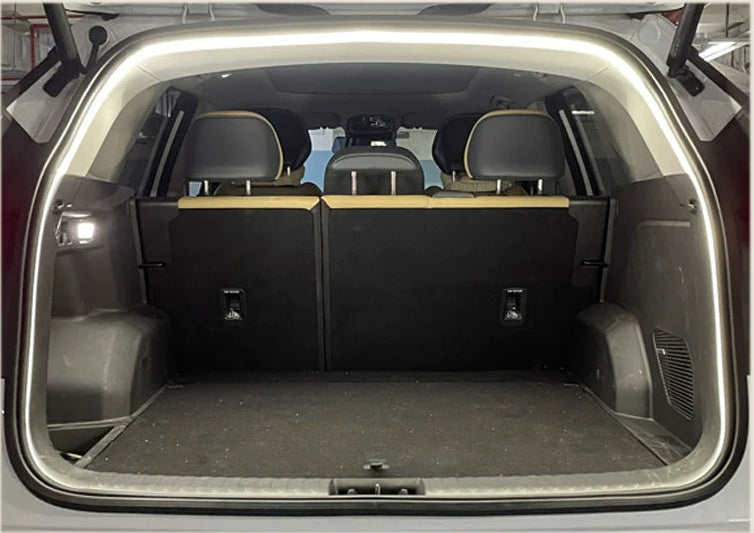 Bande LED sans fil à détection automatique pour hayon de voiture